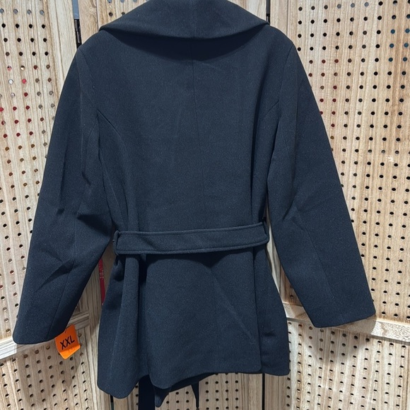 New with tags Ladies' Wrap Coat Tahari - Picture 2 of 13